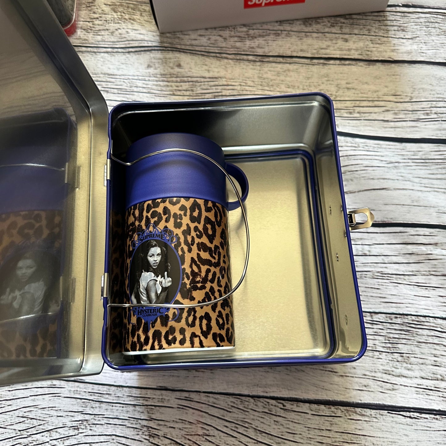Supreme- Hysteric lunchbox