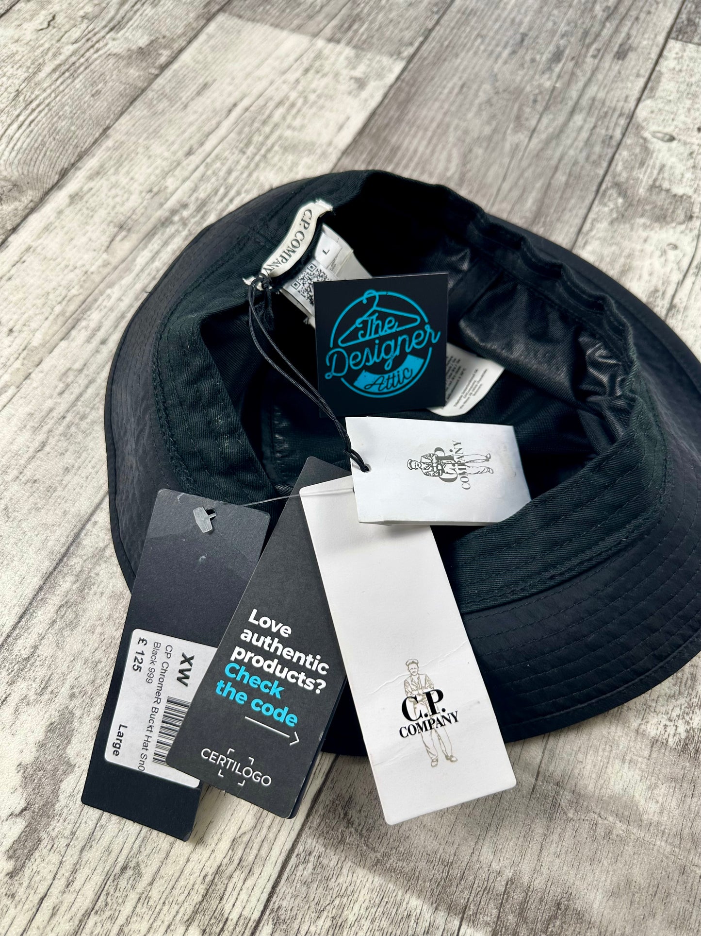 C.P. Company Chrome-R Bucket hat