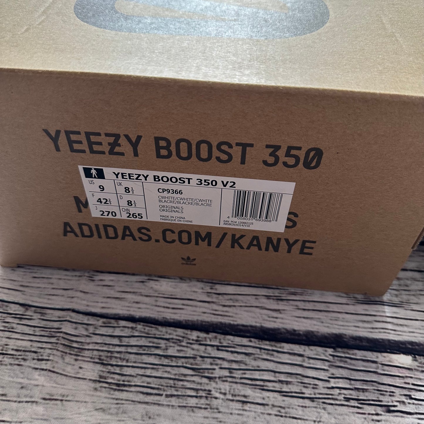 Yeezy 350 Triple white UK8.5 – The Designer Attic