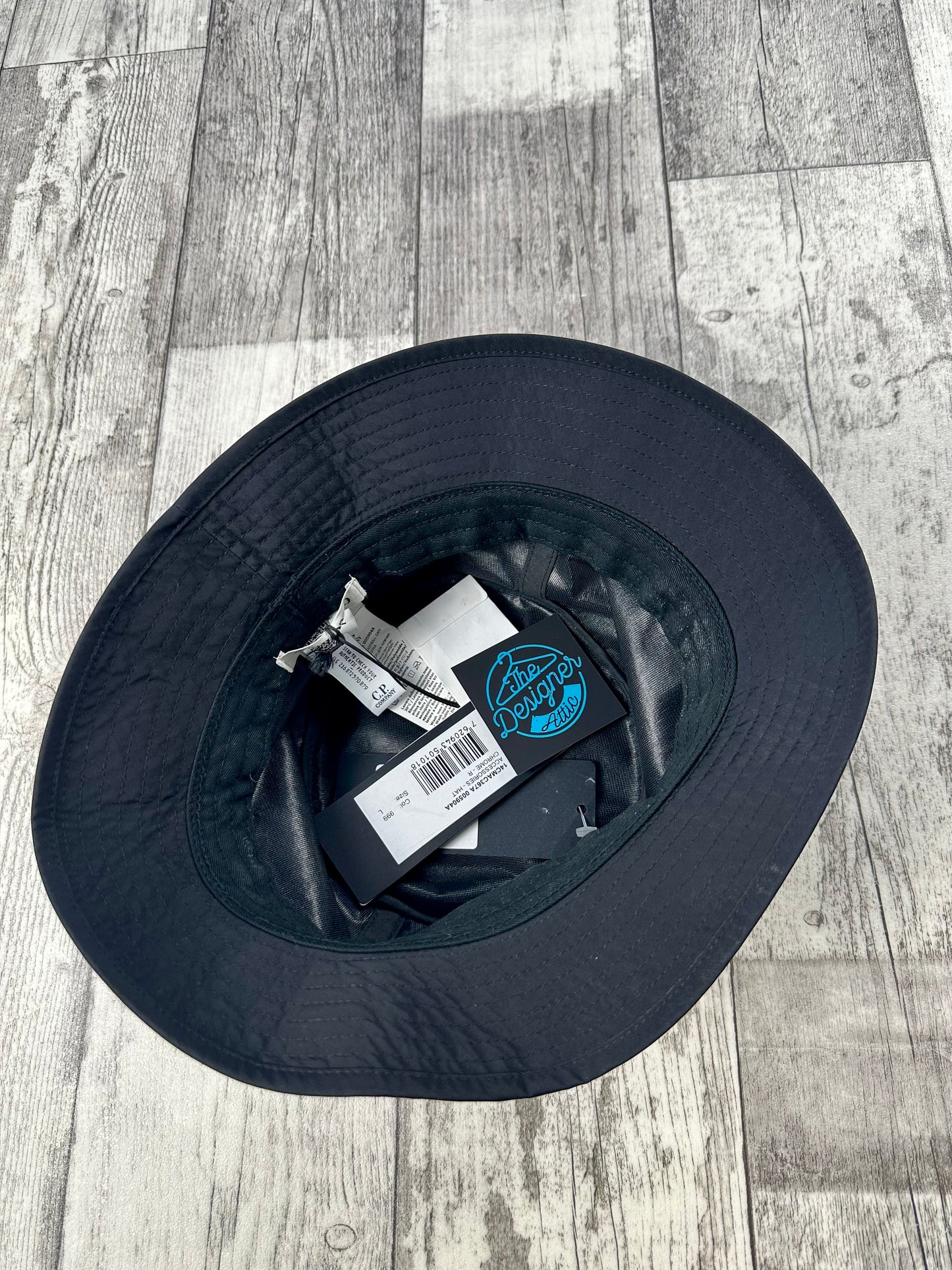 C.P. Company Chrome-R Bucket hat