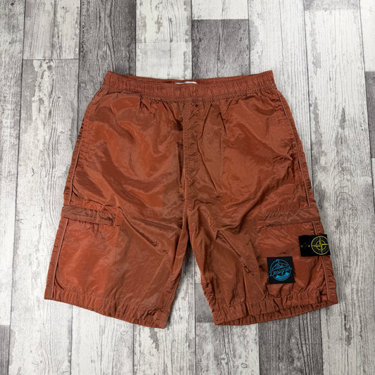 Stone Island S/S ‘22 Nylon Metal shorts - Large